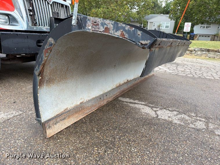 image for item FH6339 2007 International 7400 dump truck
