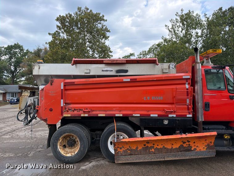 image for item FH6339 2007 International 7400 dump truck