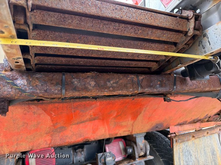 image for item FH6339 2007 International 7400 dump truck
