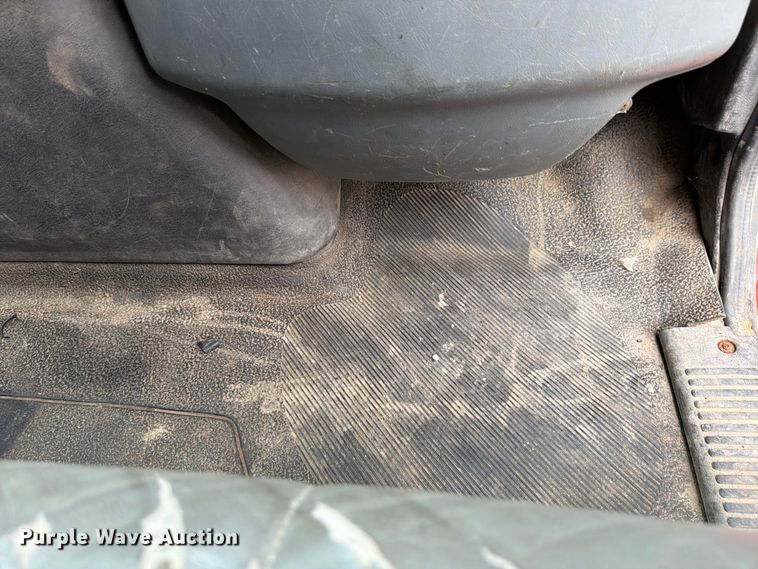 image for item FH6339 2007 International 7400 dump truck