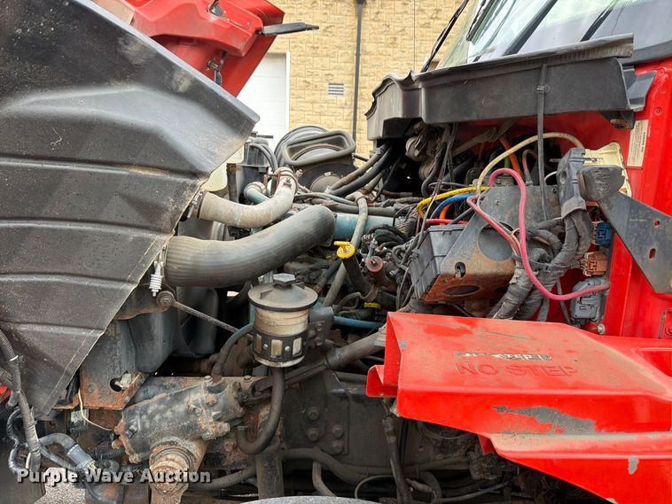 image for item FH6339 2007 International 7400 dump truck
