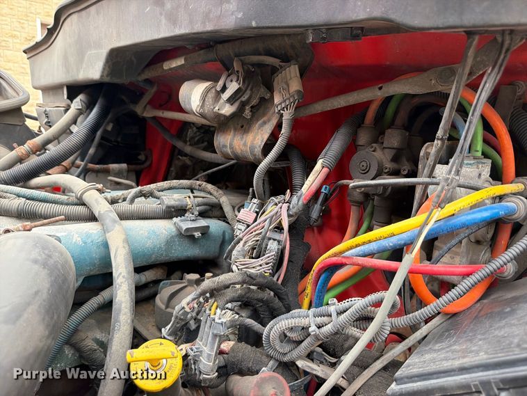 image for item FH6339 2007 International 7400 dump truck