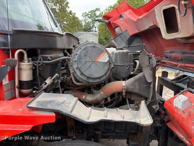 image for item FH6339 2007 International 7400 dump truck