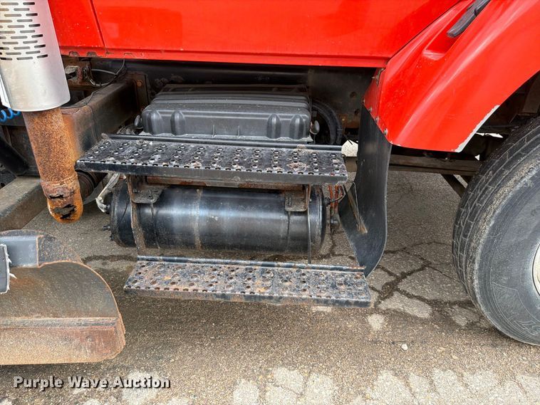 image for item FH6340 2007 International 7400 dump truck