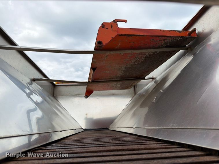 image for item FH6340 2007 International 7400 dump truck
