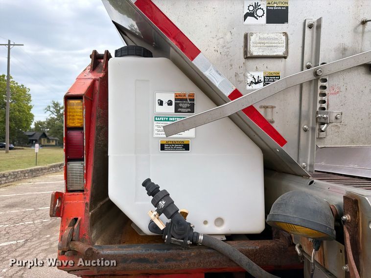 image for item FH6340 2007 International 7400 dump truck