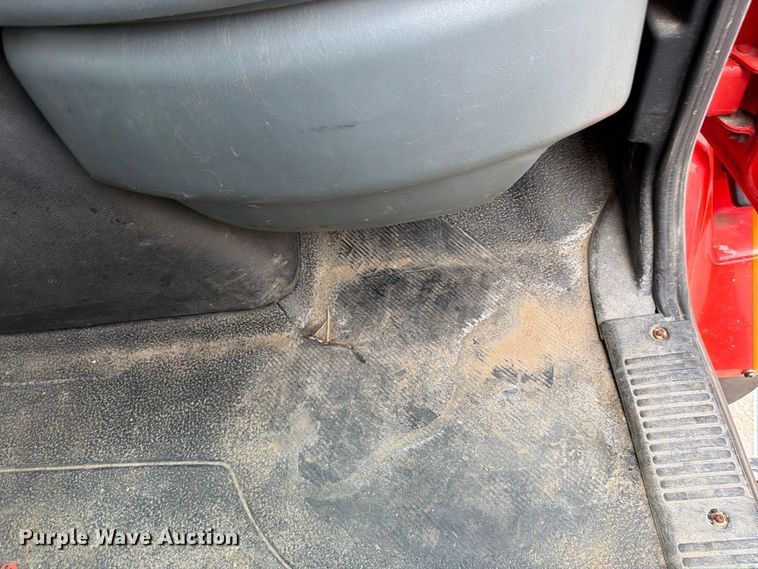 image for item FH6340 2007 International 7400 dump truck