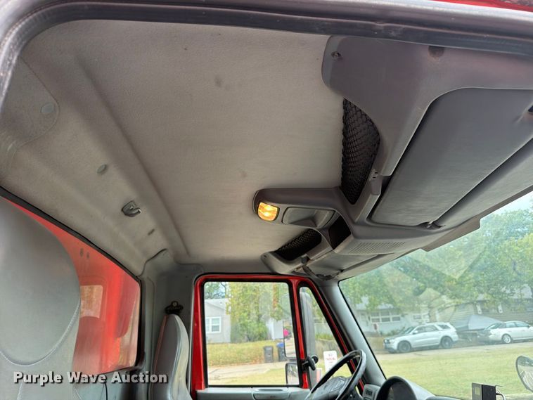 image for item FH6340 2007 International 7400 dump truck