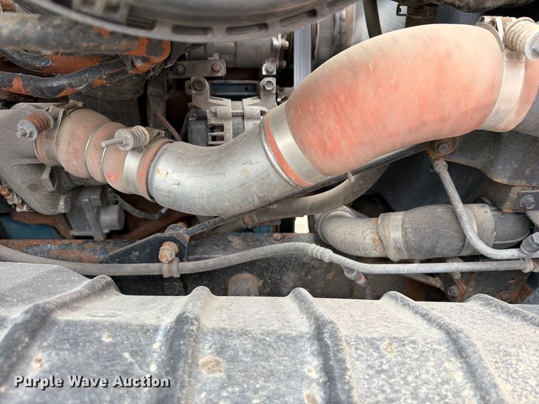 image for item FH6340 2007 International 7400 dump truck