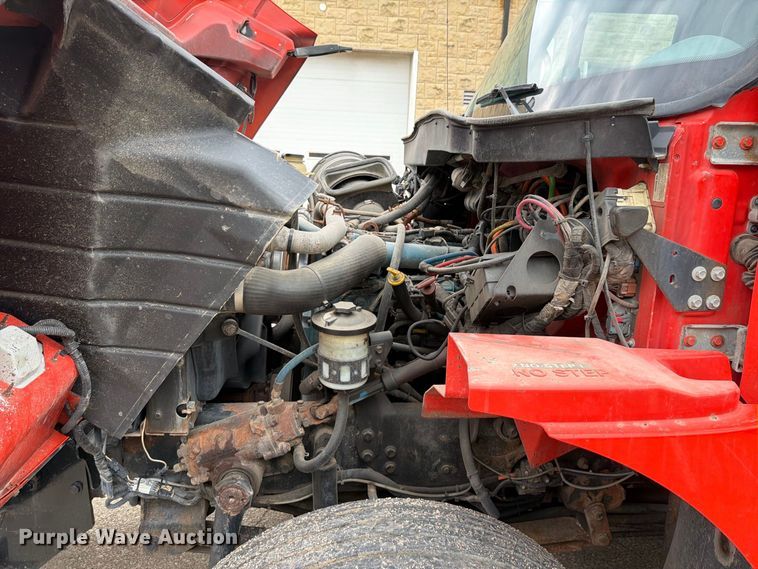 image for item FH6340 2007 International 7400 dump truck