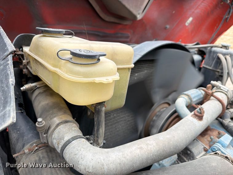image for item FH6340 2007 International 7400 dump truck
