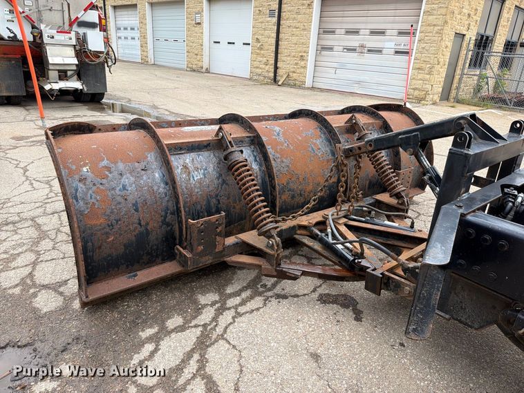 image for item FH6341 2009 Sterling L7500 dump truck