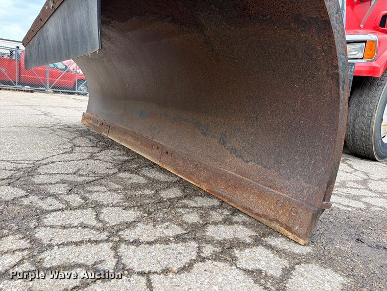 image for item FH6341 2009 Sterling L7500 dump truck