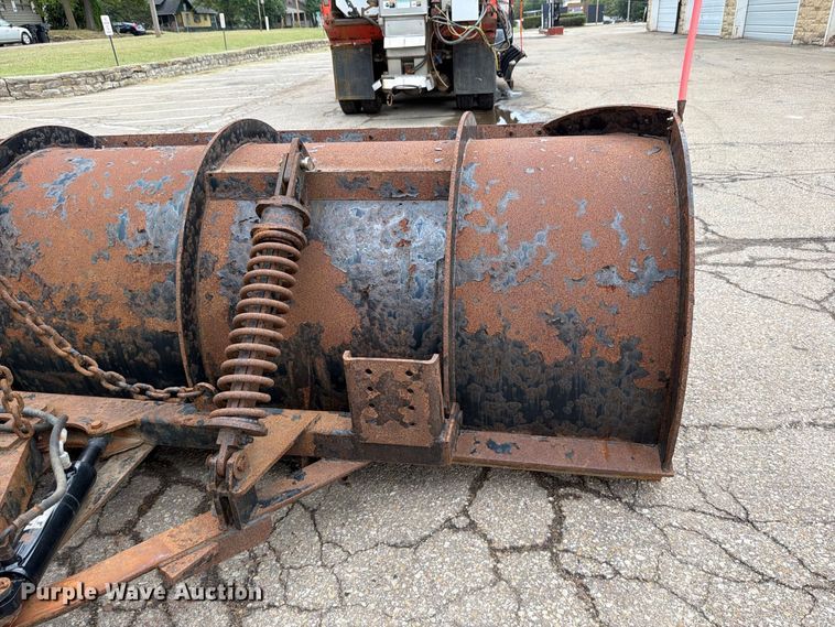 image for item FH6341 2009 Sterling L7500 dump truck