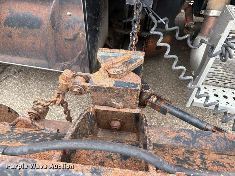 image for item FH6341 2009 Sterling L7500 dump truck