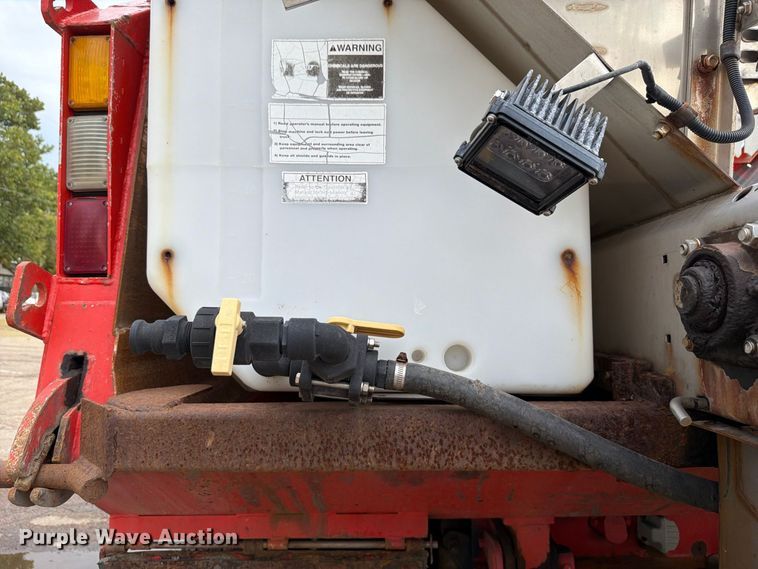 image for item FH6341 2009 Sterling L7500 dump truck