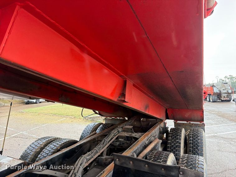 image for item FH6341 2009 Sterling L7500 dump truck