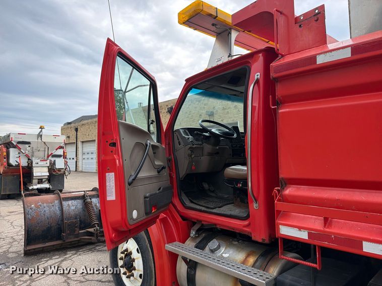 image for item FH6341 2009 Sterling L7500 dump truck