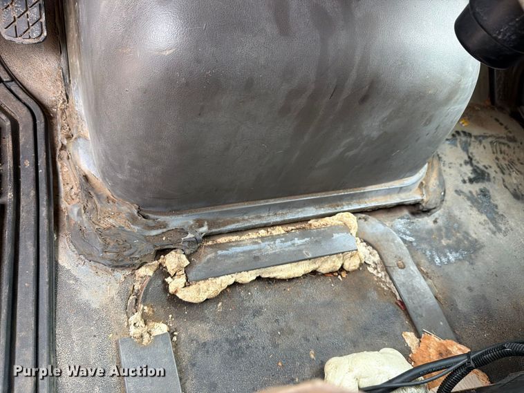 image for item FH6341 2009 Sterling L7500 dump truck