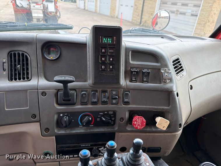 image for item FH6341 2009 Sterling L7500 dump truck