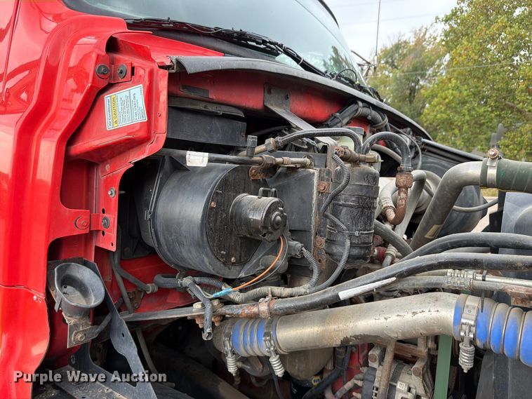 image for item FH6341 2009 Sterling L7500 dump truck