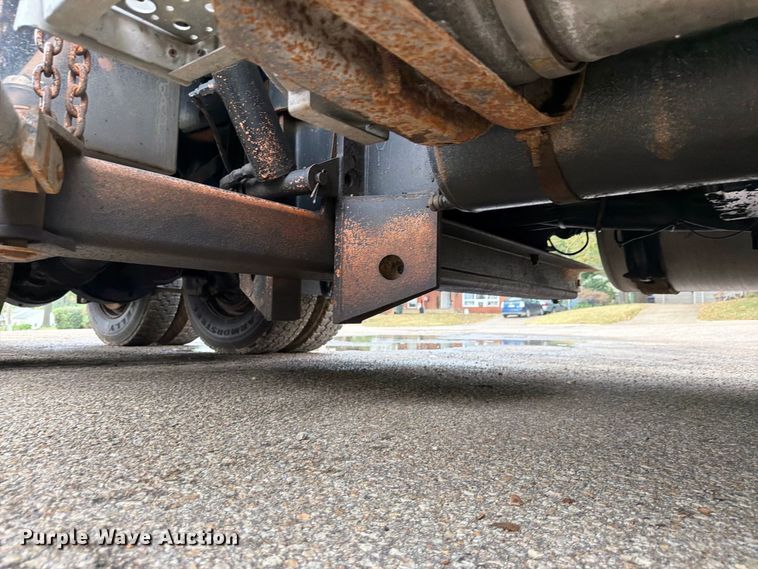 image for item FH6341 2009 Sterling L7500 dump truck