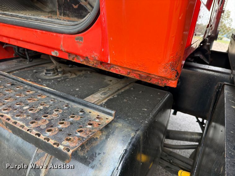 image for item FH6342 2007 International 7400 dump truck