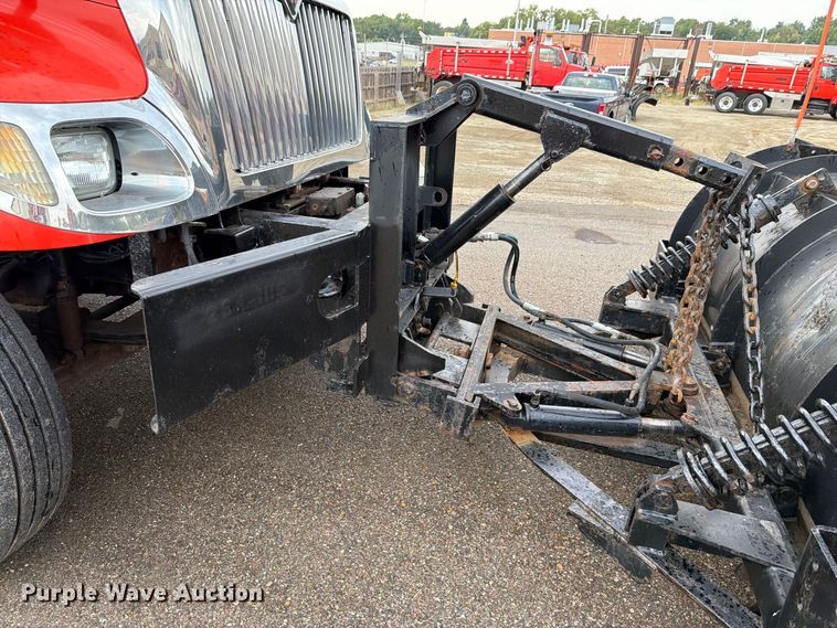 image for item FH6342 2007 International 7400 dump truck