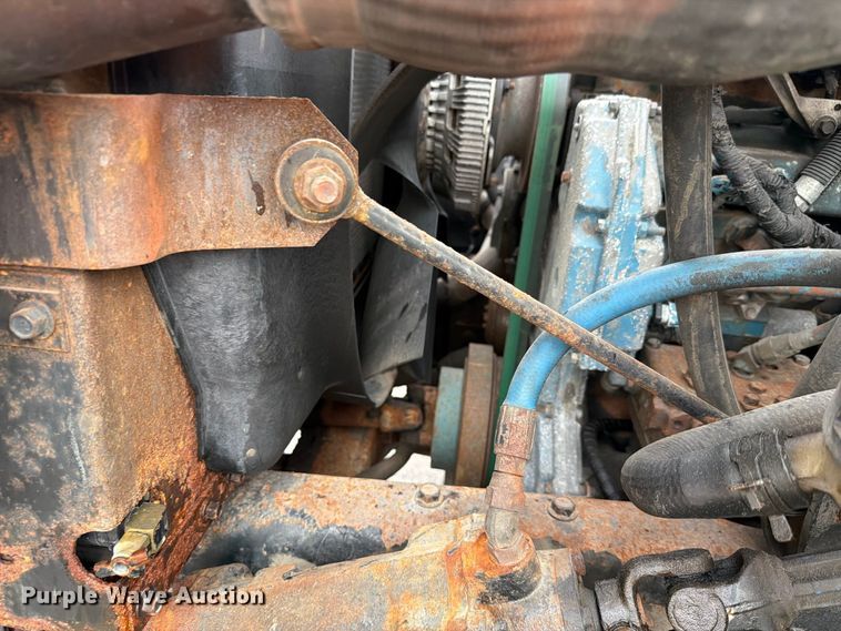 image for item FH6342 2007 International 7400 dump truck