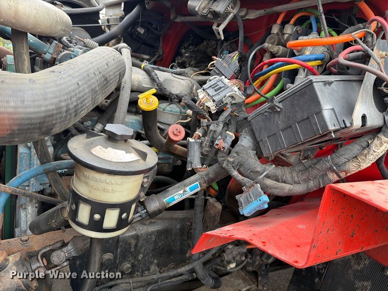 image for item FH6342 2007 International 7400 dump truck