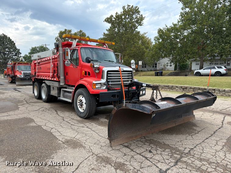 image for item FH6343 2009 Sterling L7500 dump truck