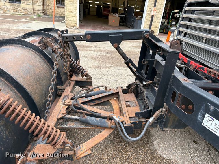image for item FH6343 2009 Sterling L7500 dump truck