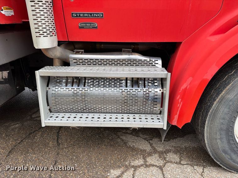 image for item FH6343 2009 Sterling L7500 dump truck