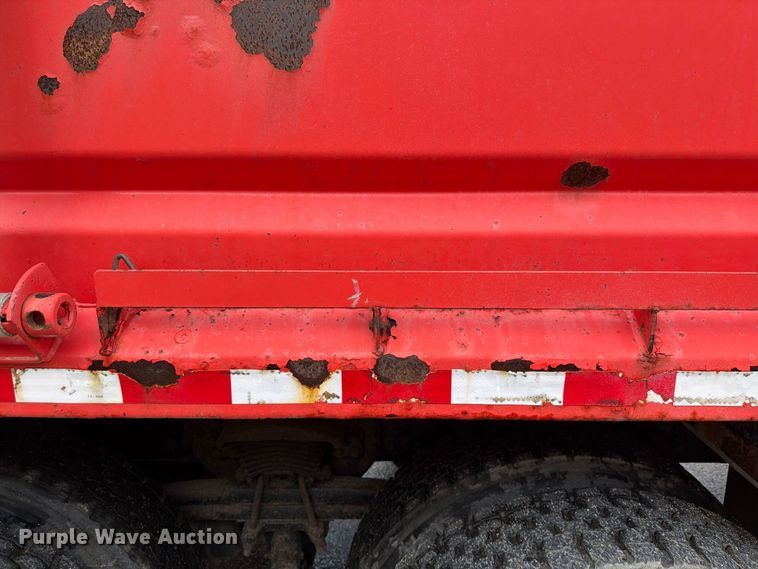 image for item FH6343 2009 Sterling L7500 dump truck