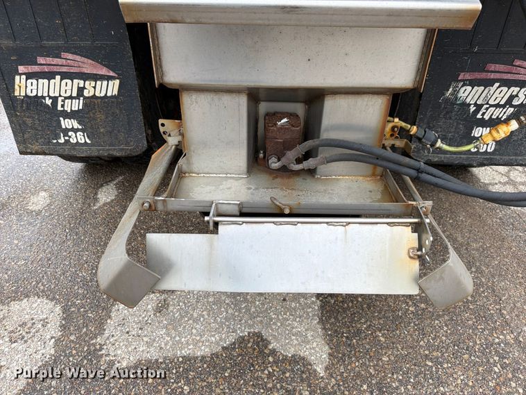 image for item FH6343 2009 Sterling L7500 dump truck