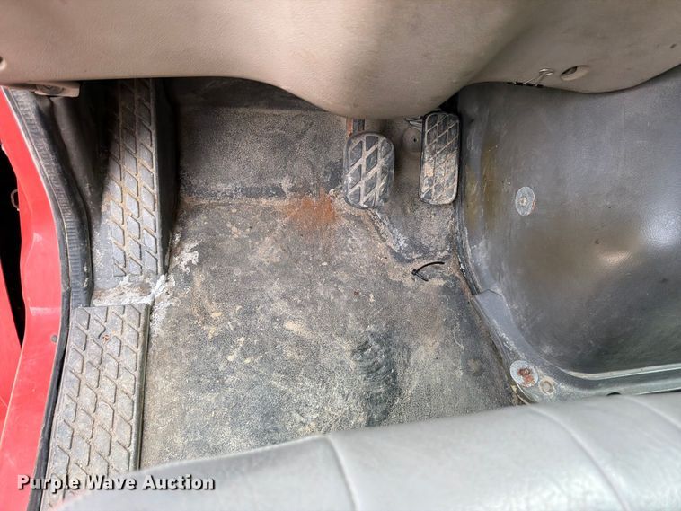 image for item FH6343 2009 Sterling L7500 dump truck