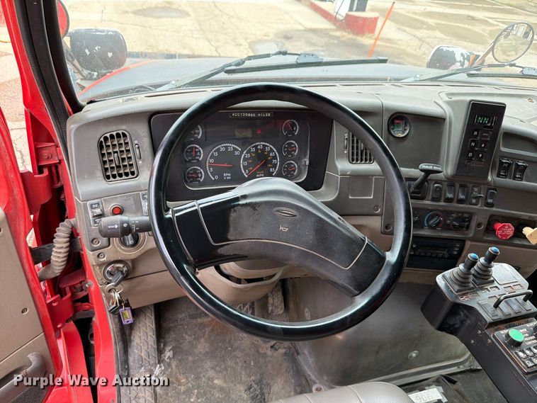 image for item FH6343 2009 Sterling L7500 dump truck