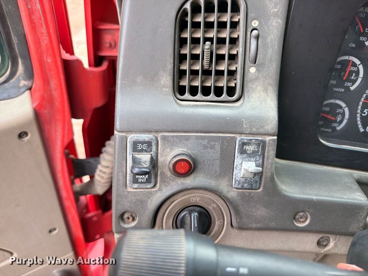 image for item FH6343 2009 Sterling L7500 dump truck
