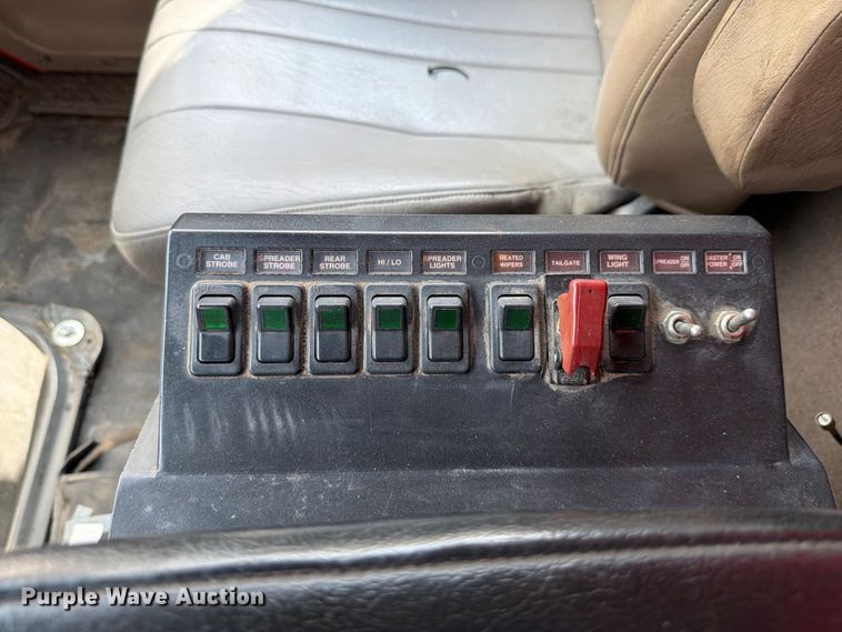 image for item FH6343 2009 Sterling L7500 dump truck