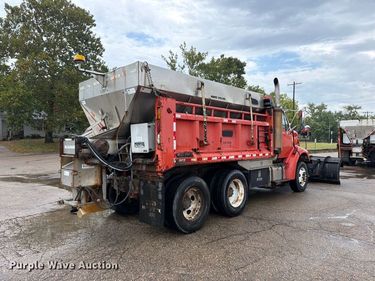 image for item FH6352 2003 Sterling L7500 dump truck