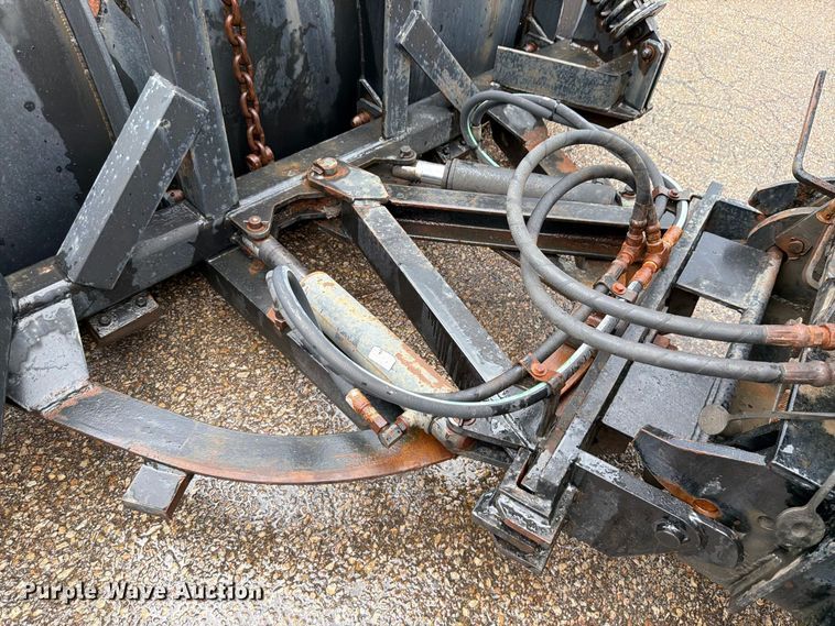 image for item FH6352 2003 Sterling L7500 dump truck