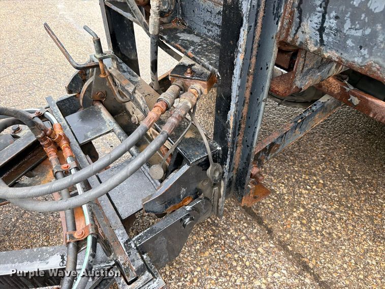 image for item FH6352 2003 Sterling L7500 dump truck