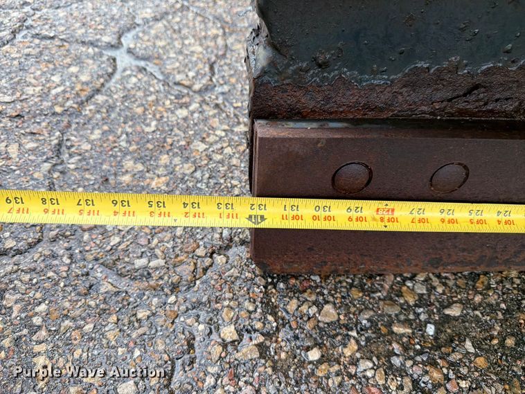 image for item FH6352 2003 Sterling L7500 dump truck
