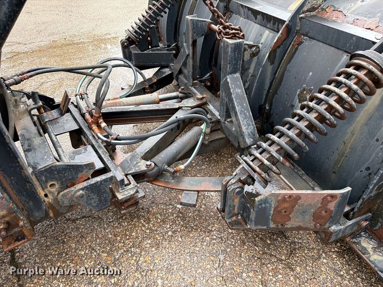 image for item FH6352 2003 Sterling L7500 dump truck