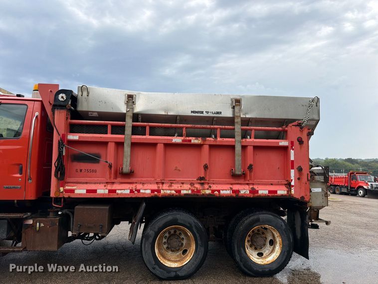 image for item FH6352 2003 Sterling L7500 dump truck