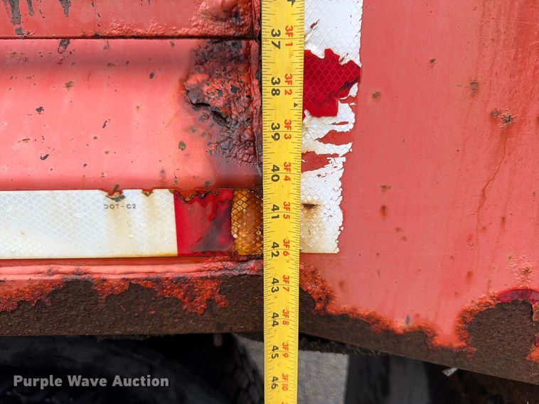image for item FH6352 2003 Sterling L7500 dump truck