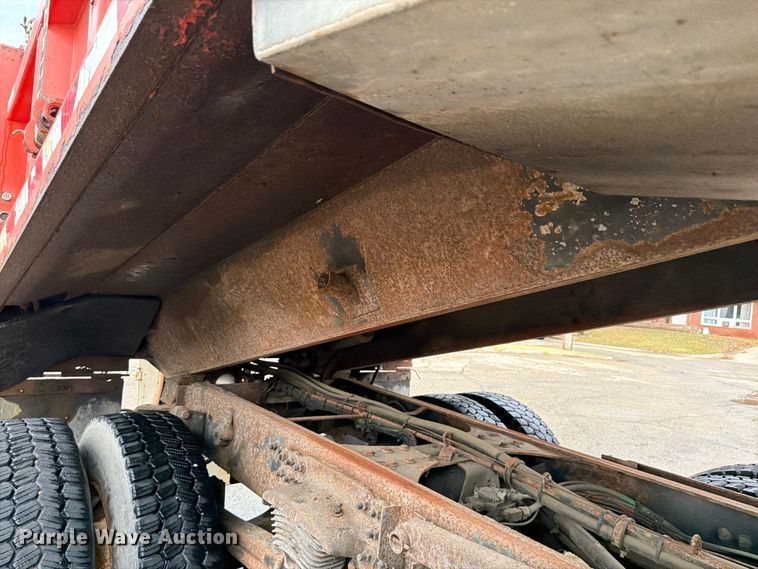 image for item FH6352 2003 Sterling L7500 dump truck