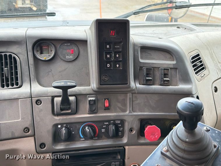 image for item FH6352 2003 Sterling L7500 dump truck