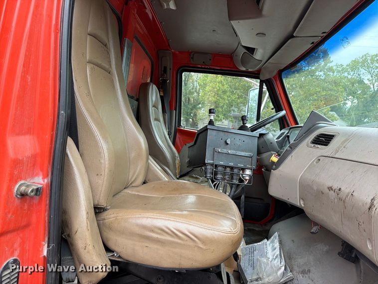image for item FH6352 2003 Sterling L7500 dump truck