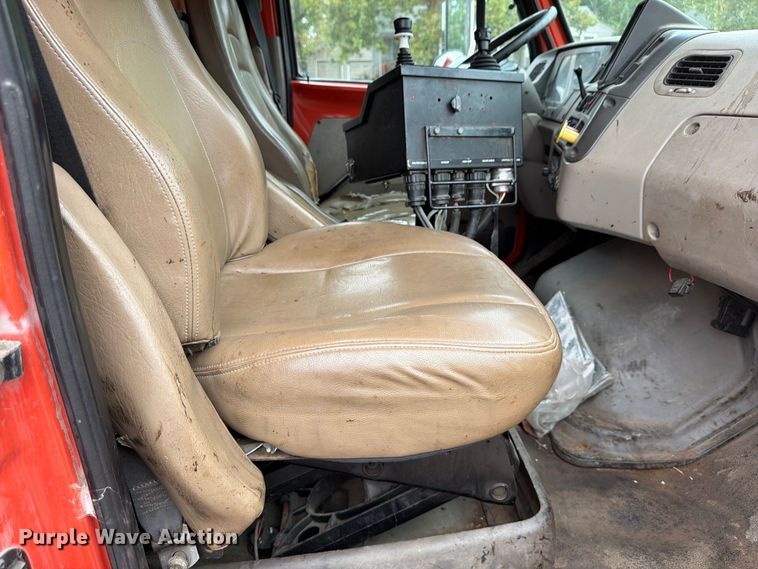image for item FH6352 2003 Sterling L7500 dump truck